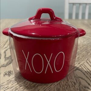 Rae Dunn Red Ceramic XOXO mini casserole Pot